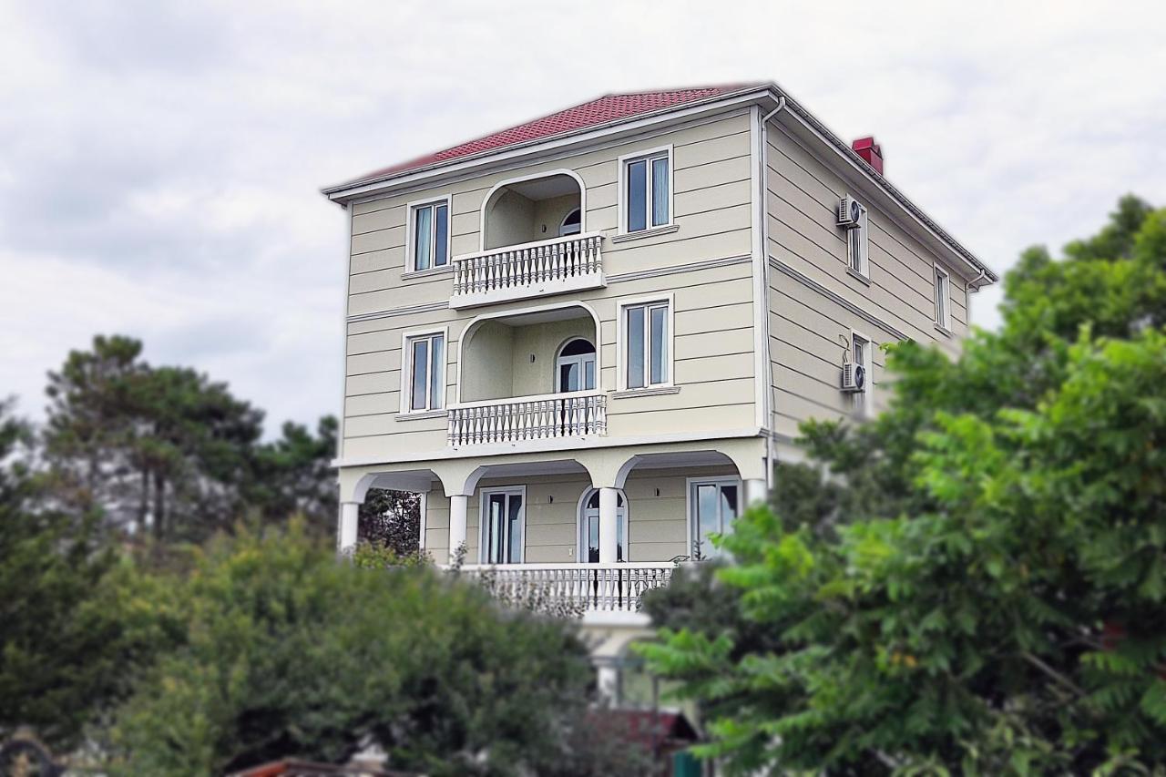 Guesthouse White Swan Kobuleti Ngoại thất bức ảnh