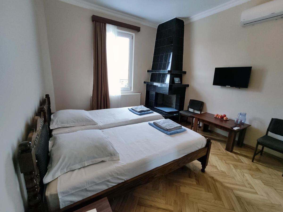 Guesthouse White Swan Kobuleti Ngoại thất bức ảnh