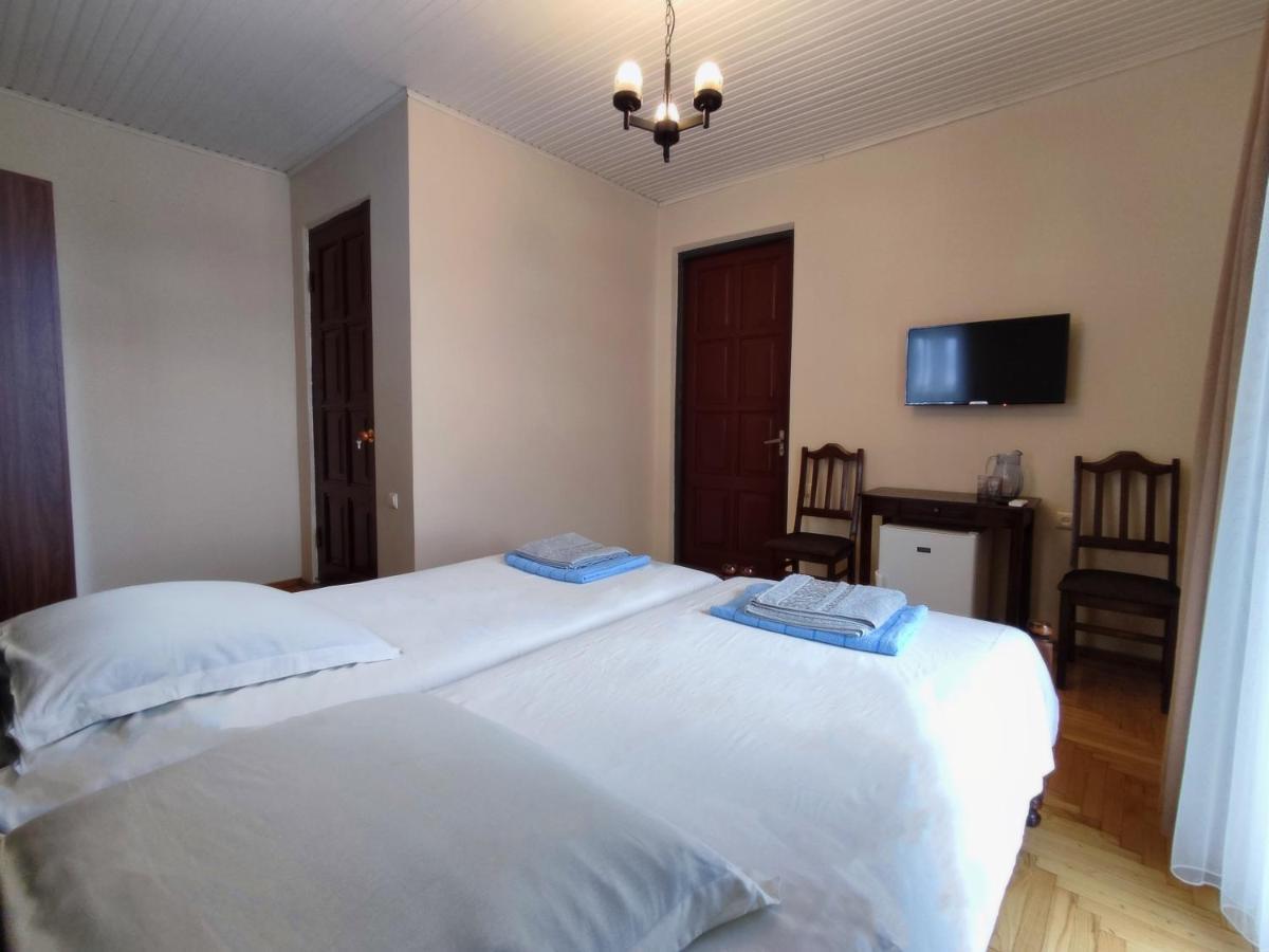 Guesthouse White Swan Kobuleti Ngoại thất bức ảnh