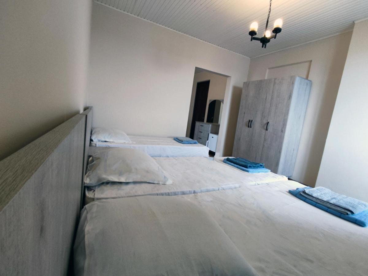 Guesthouse White Swan Kobuleti Ngoại thất bức ảnh