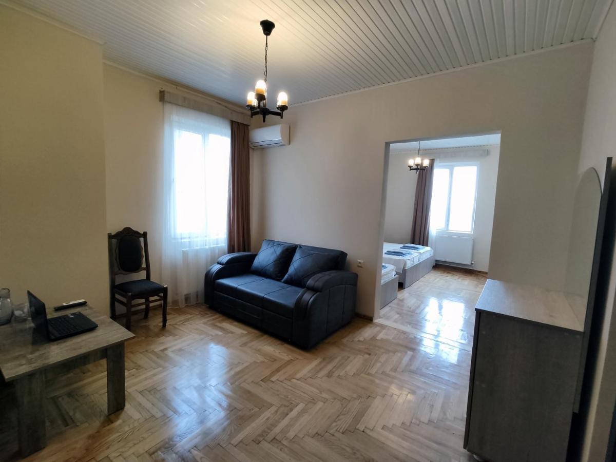 Guesthouse White Swan Kobuleti Ngoại thất bức ảnh