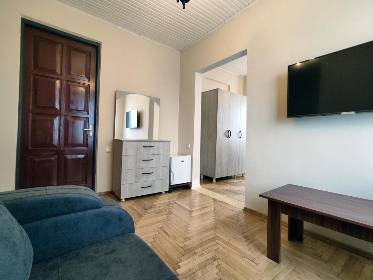 Guesthouse White Swan Kobuleti Ngoại thất bức ảnh