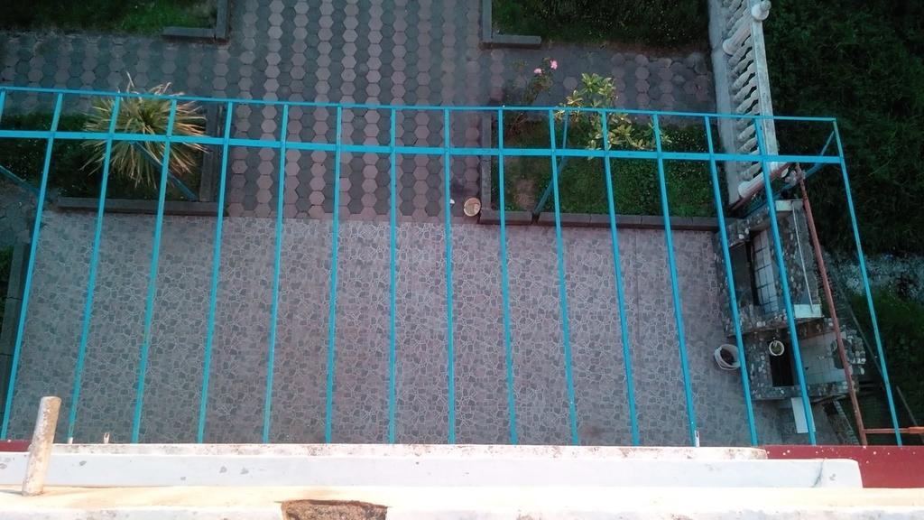 Guesthouse White Swan Kobuleti Ngoại thất bức ảnh