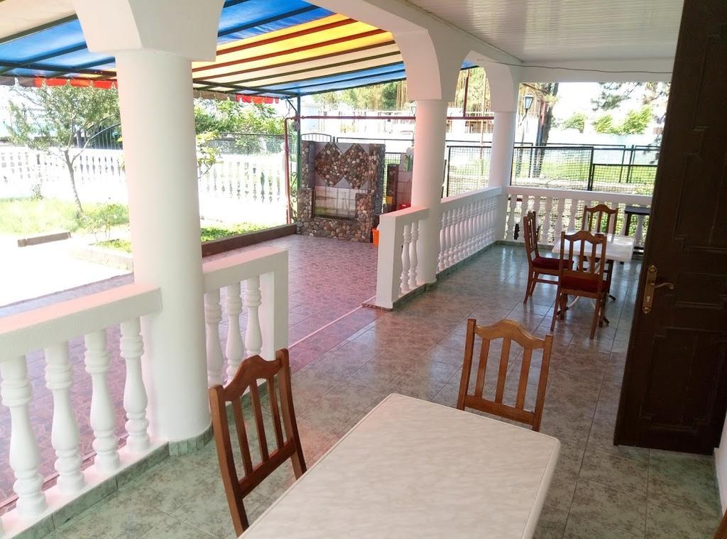 Guesthouse White Swan Kobuleti Ngoại thất bức ảnh