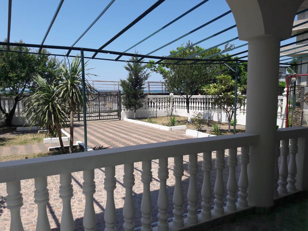 Guesthouse White Swan Kobuleti Ngoại thất bức ảnh