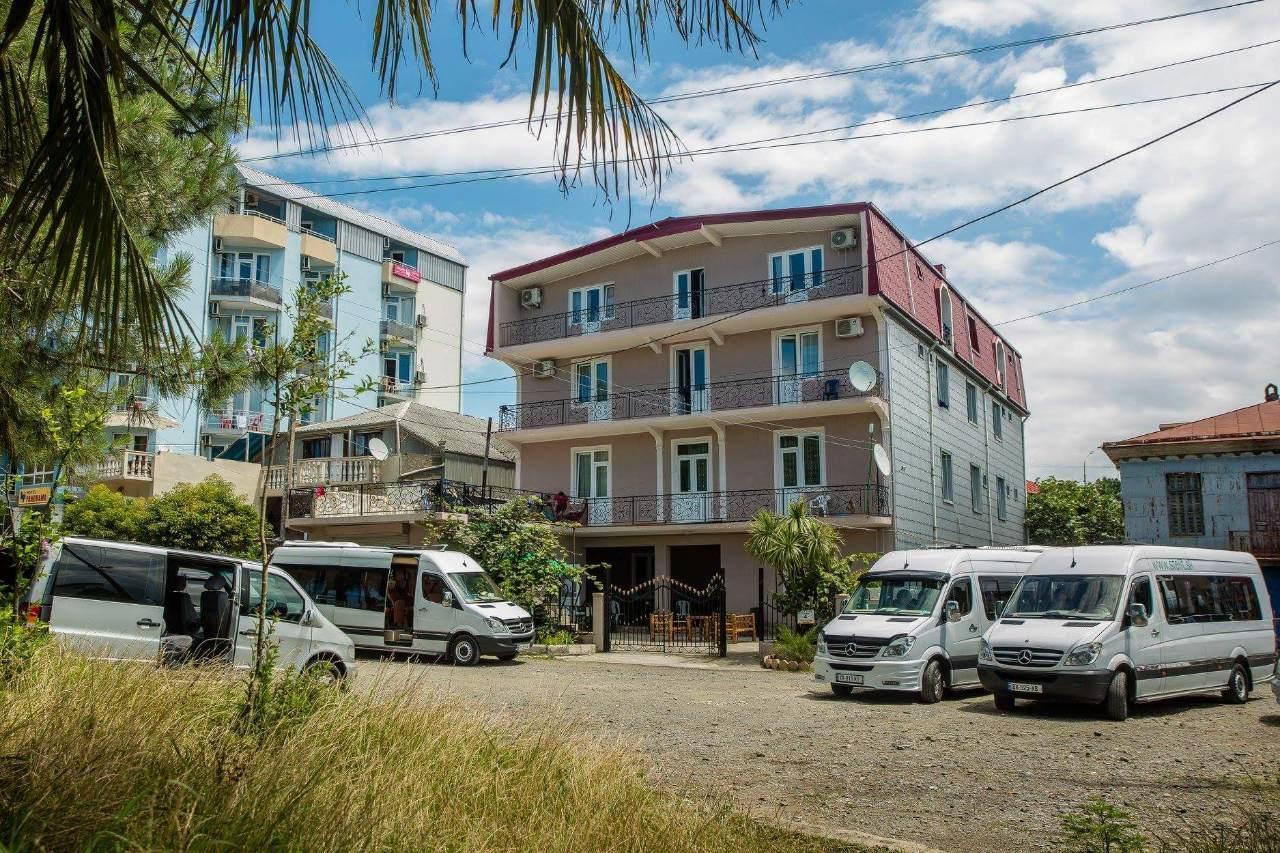 Guesthouse White Swan Kobuleti Ngoại thất bức ảnh