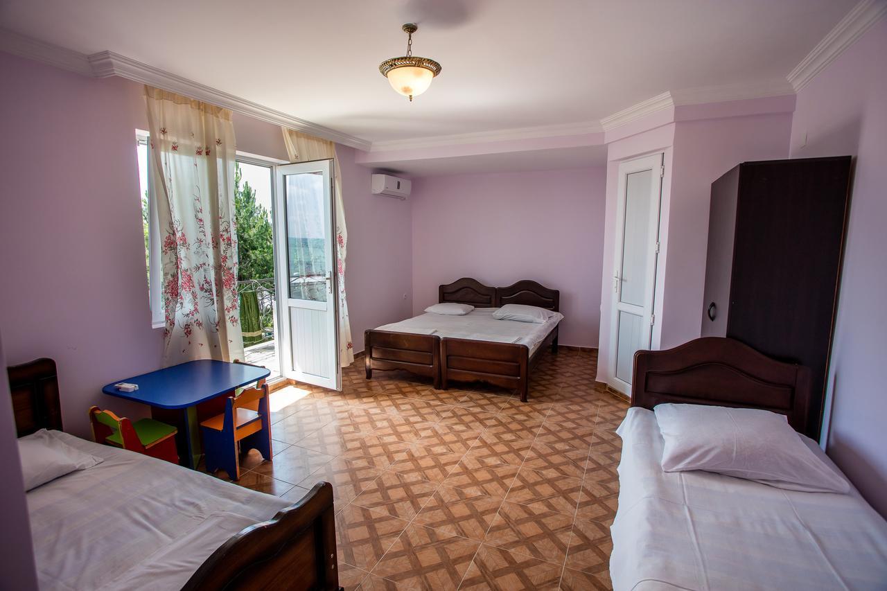 Guesthouse White Swan Kobuleti Ngoại thất bức ảnh